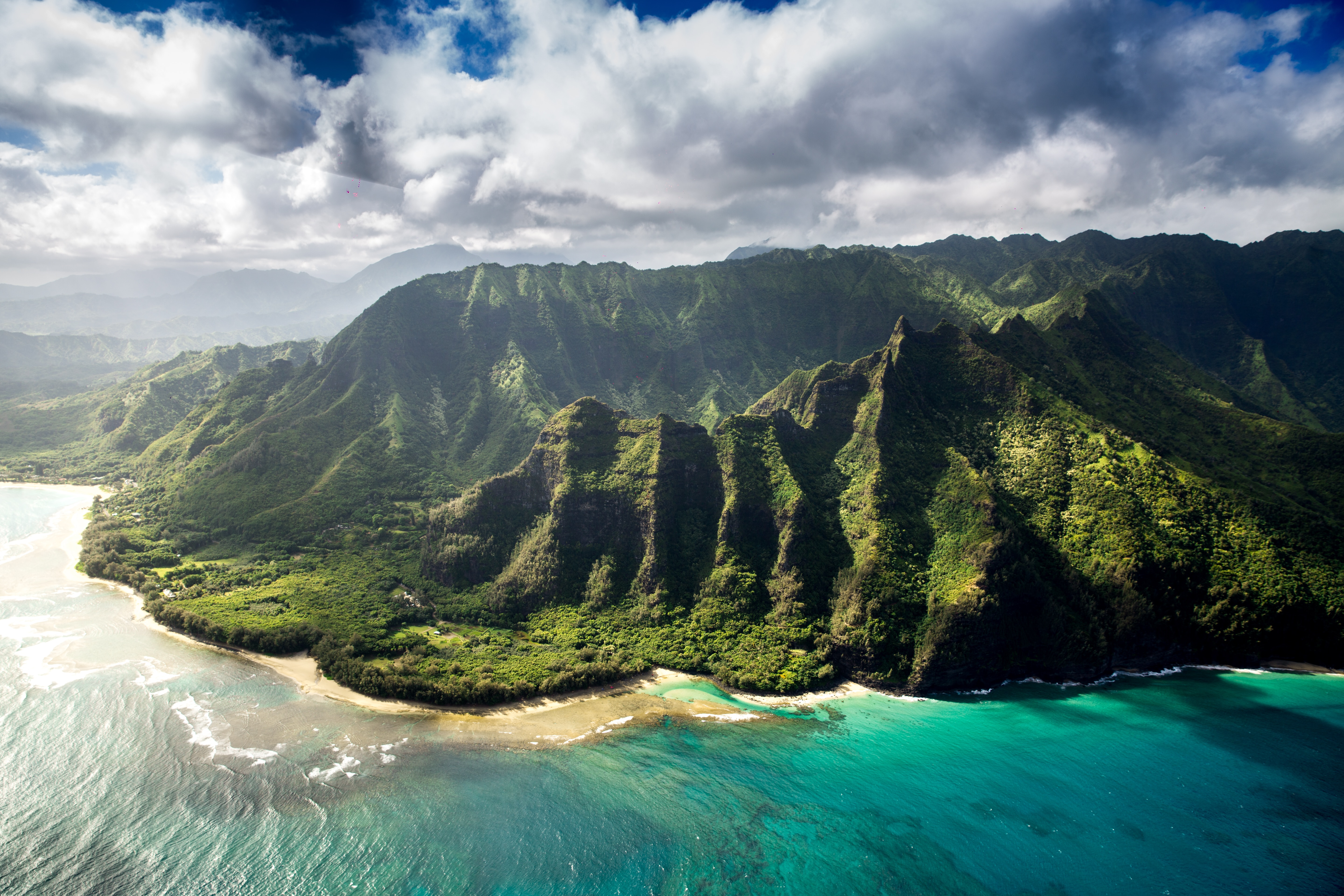 Cover Image for Hawaii Trip Planning - 13 Things To Know Before You Book Your Hawaii Vacation!