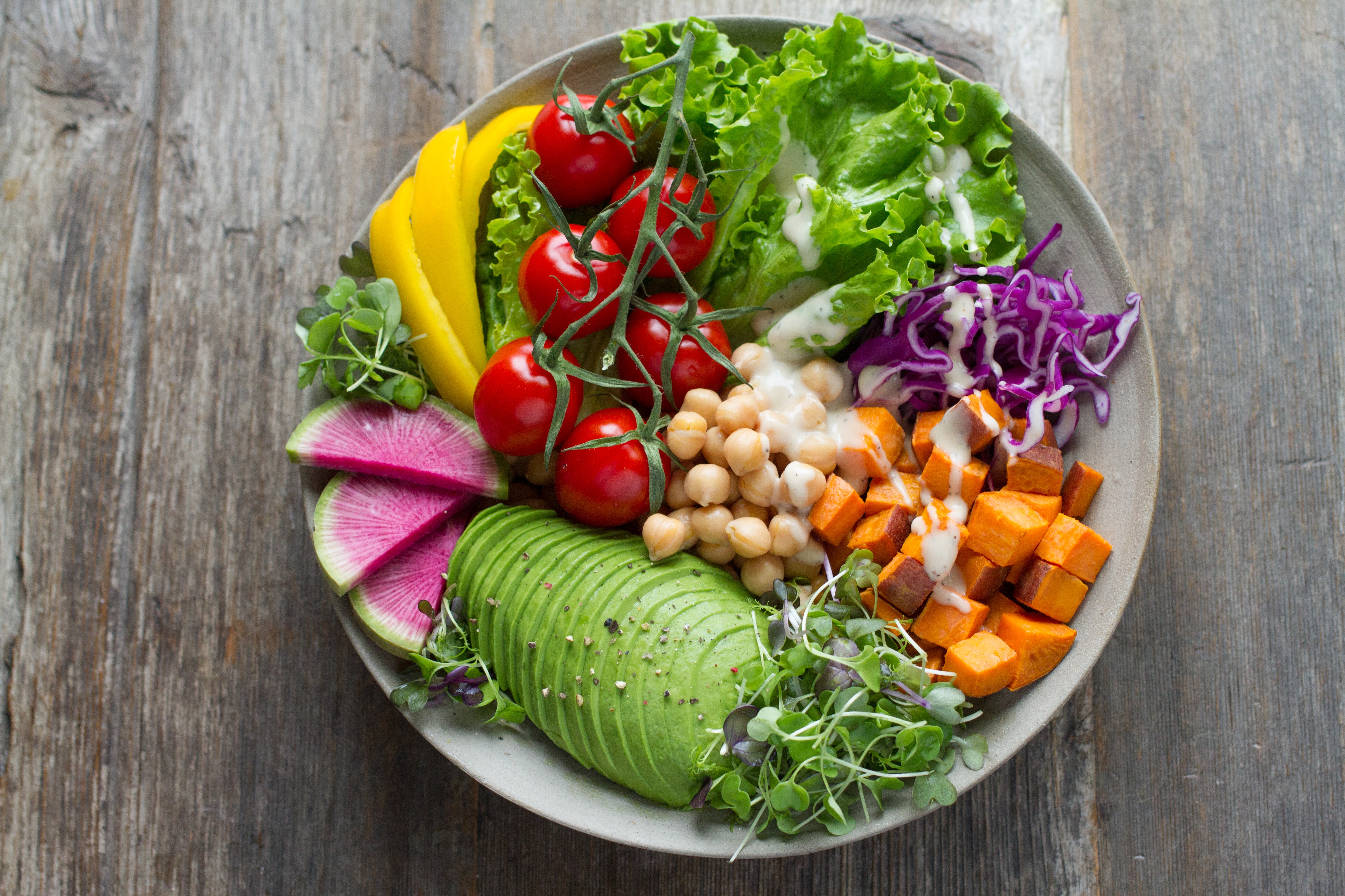 Cover Image for Vegan Paradise: The Best Places to Eat Healthy Plant-Based on Maui